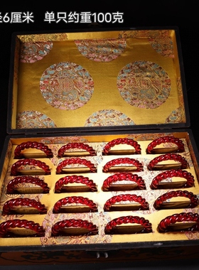 回流老物件珍藏清代乾清宫藏高冰翡麻花红玉手镯一箱配老漆器盒