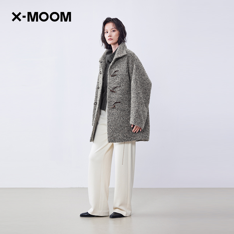 羊驼毛圈圈呢牛角扣大衣