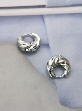 榴莲银饰 DURIAN 通体925银镀铑金实心牛角耳扣耳环女日常耳饰