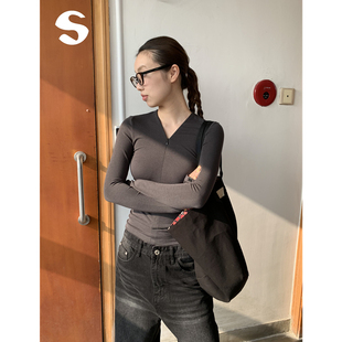 Sleep at 11 可调节拉链V领修身显瘦百搭长袖打底衫内搭T恤上衣女