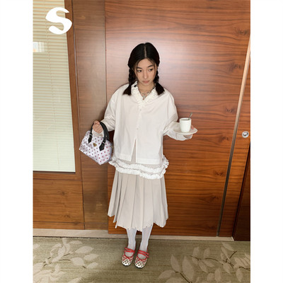 花边拼接V领法式百搭长袖衬衫