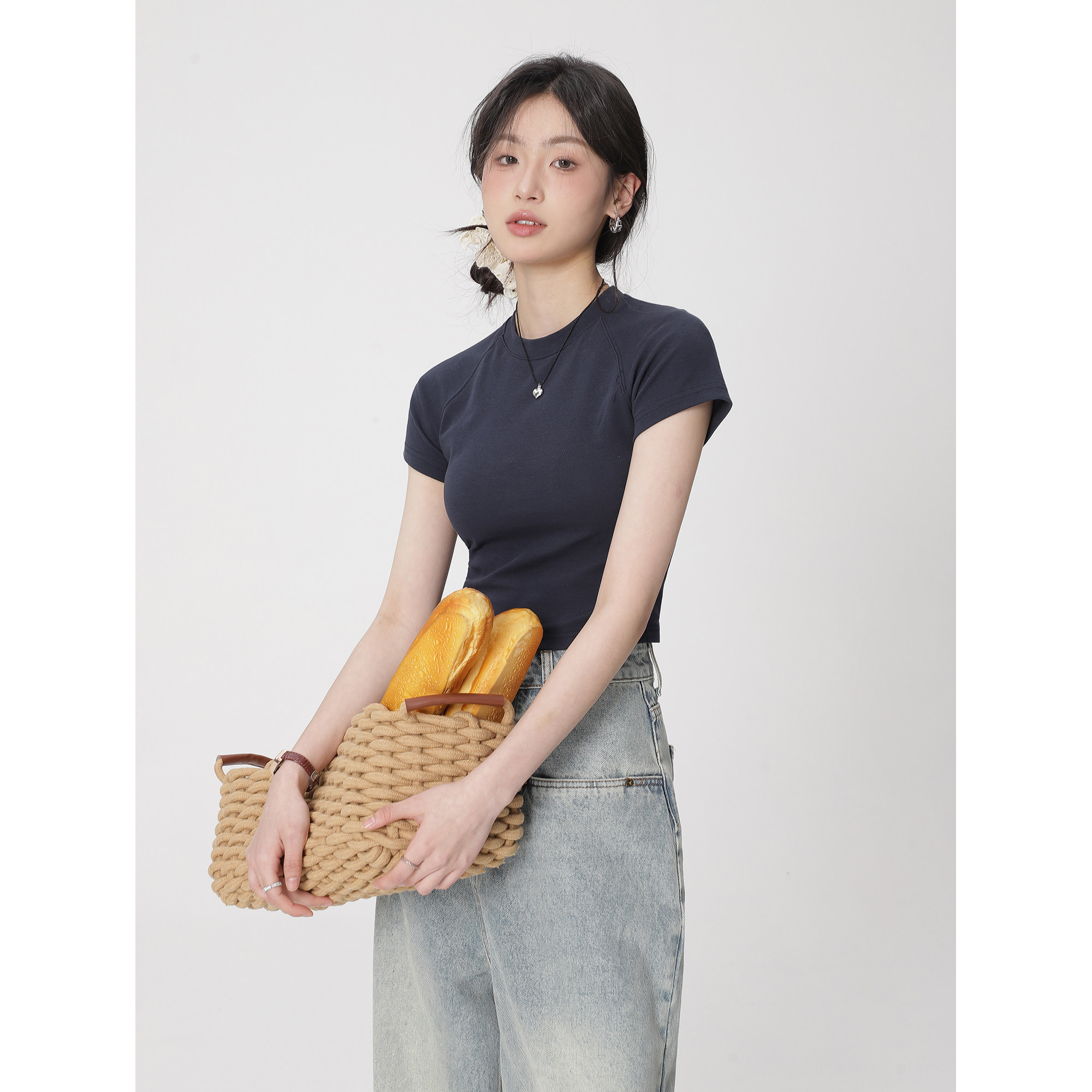 Creamsu叙白 自制内搭短款小个子春夏季显瘦上衣藏蓝色短袖T恤女图片