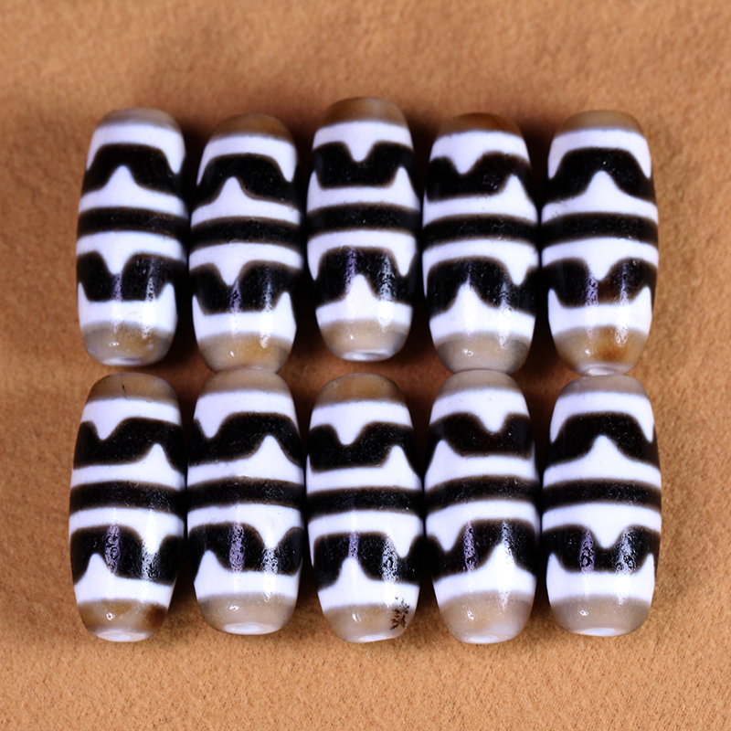 圣饰奇缘 天然真品西藏庙院供老矿玛瑙黑白双虎牙天珠27*12mm左右