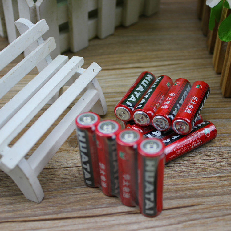 一元四节华太5号碳性电池AAA发光