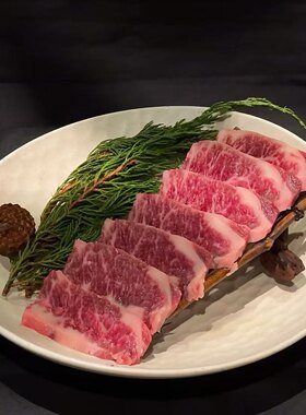 创意烤肉店山椒牛腹肉专用餐具