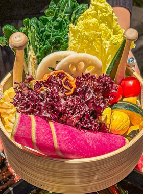 三出山同款竹制蔬菜菌菇拼盘贵州山野风格酸汤牛肉火锅店专用餐具