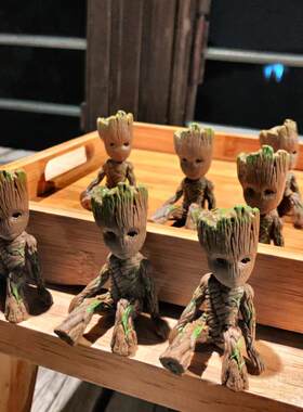 漫威系！银河护卫！可爱小树人格鲁特 坐姿PVC办公室摆件公仔玩具