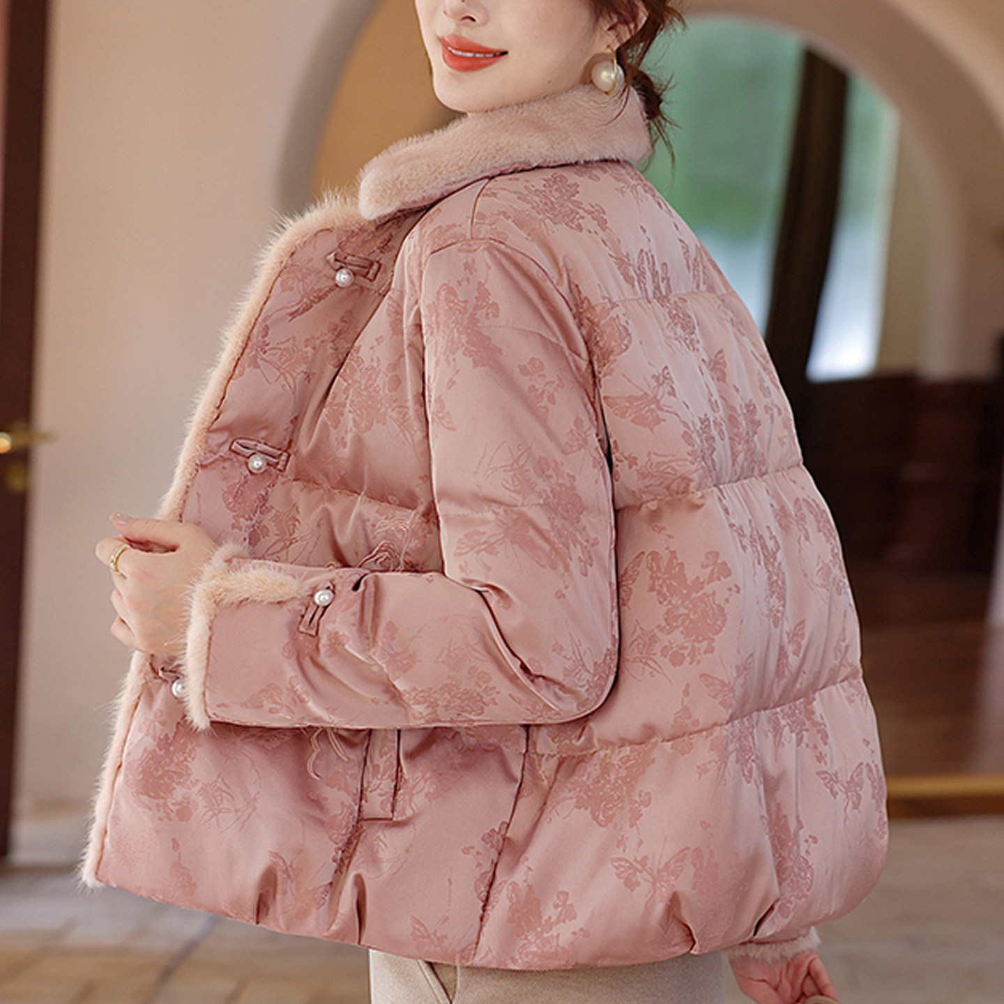 中式棉服保暖外套厂家亏本促销