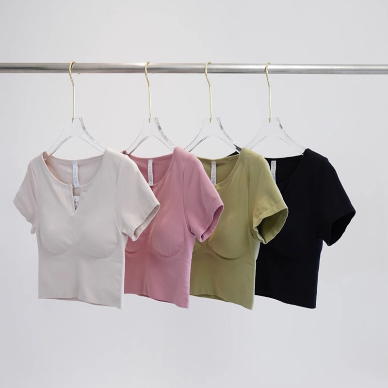 速干带胸垫瑜伽服女透气健身T恤