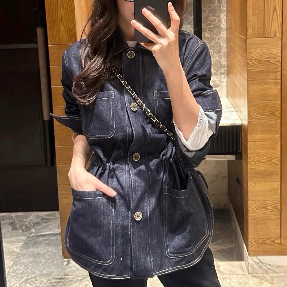 满屏的气质与显贵！收腰直筒四口袋翻领单排扣女牛仔外套 |圣欧尼