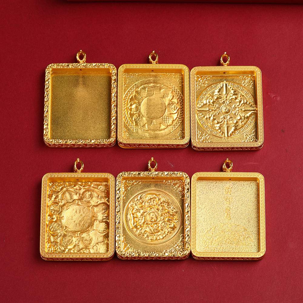 唐卡嘎乌盒祥云唐卡万字面复古随身西藏吊坠增送亚克力板厂家