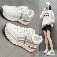 春秋百搭保暖小白鞋显脚小老爹鞋