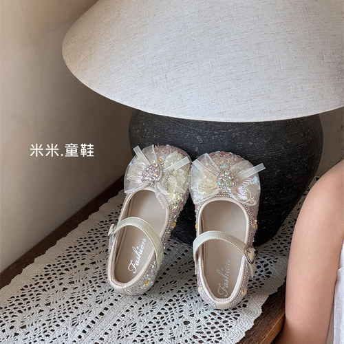 2026秋新款女童水晶鞋蝴蝶结公主鞋女宝宝水钻亮片礼服鞋软底单鞋