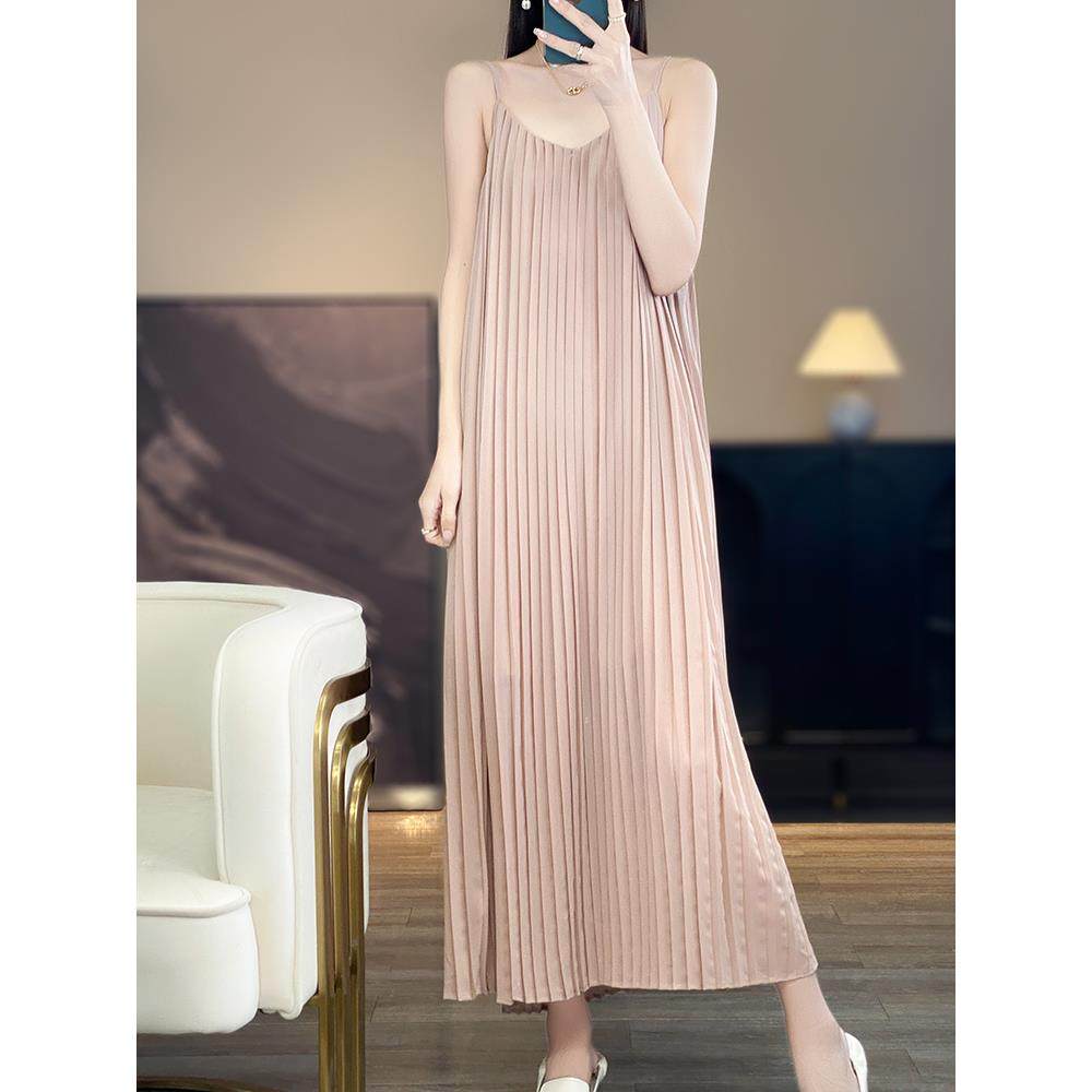 2025春夏新款法式浪漫吊带连衣裙女士沙滩度假休闲百褶裙修身白色