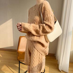 欧洲商品25秋季新款圆领开衫套装女士懒散休闲针织羊绒毛衣短裤两