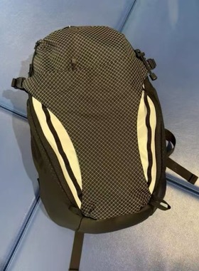 FILA斐乐潮牌2026年春季新款情侣包包双肩包背包T13U611102F