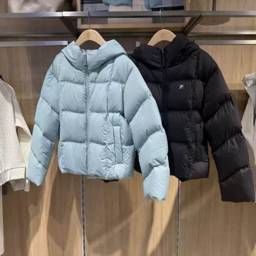 FILA斐乐鹅绒连帽保暖羽绒服