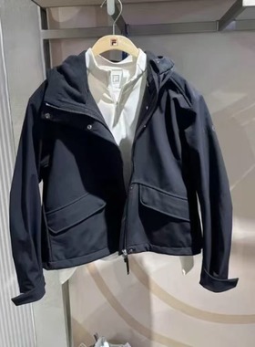 FILA斐乐2026年春季新款男子休闲运动宽松梭织外套A11W611701F