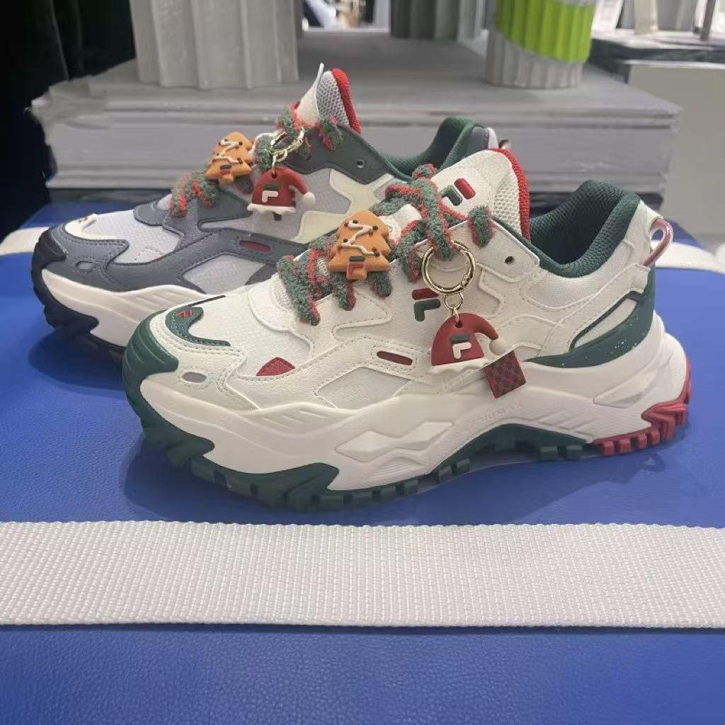 FILA斐乐潮牌男女鞋25年圣诞款硬糖鞋运动鞋T12W511004T12M511004