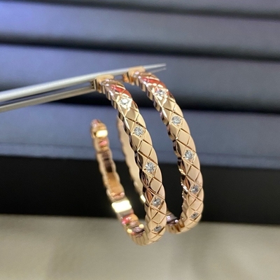 s925银针镶钻菱格纹耳圈