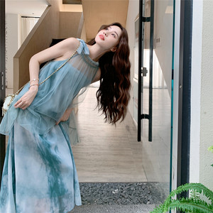 浅蓝色超好看扎染连衣裙女2025年夏季新款法式度假风气质绝美长裙图片