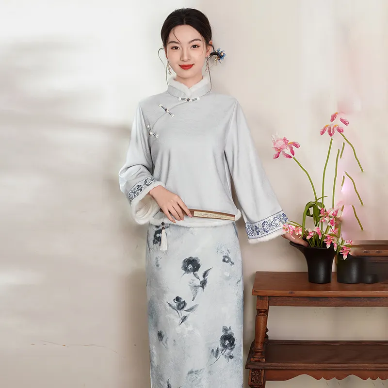 蓝色旗袍套装2026新款女秋冬季长袖加绒加厚保暖冬天新中式连衣裙