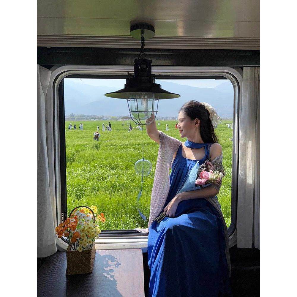 克莱因蓝法式海边度假风长裙很仙女的气质吊带裙宽松设计感连衣裙