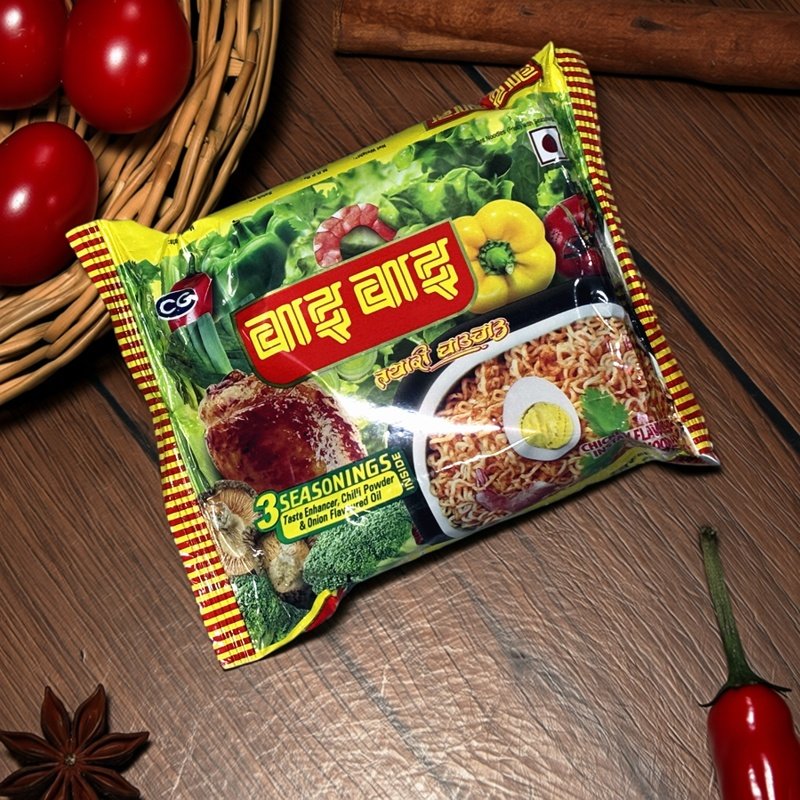 尼泊尔WAIWAI方便面印度泡面歪歪干脆面进口特产零食干吃速食拌面