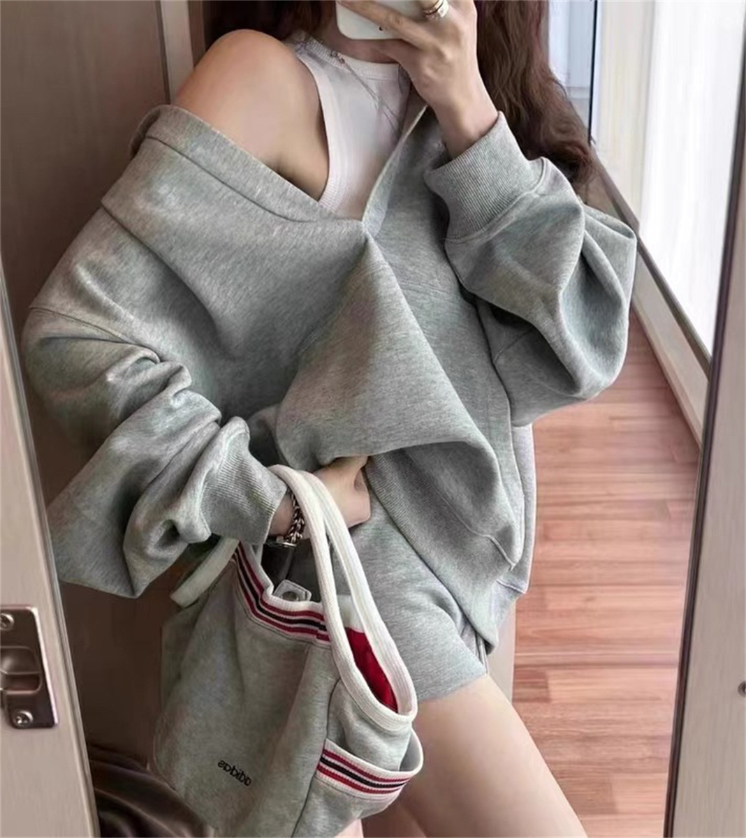 性感紧身显瘦百搭带胸垫吊带上衣