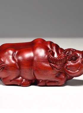 红色木质水牛摆件木牛生肖牛实木水牛木雕客厅办公装饰送礼工艺品