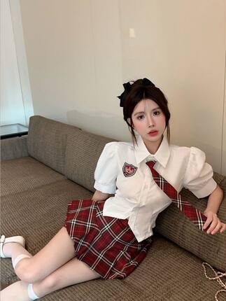 学院甜辣风Polo领带收腰修身显瘦泡泡袖衬衣高腰格子百褶裙裤套装