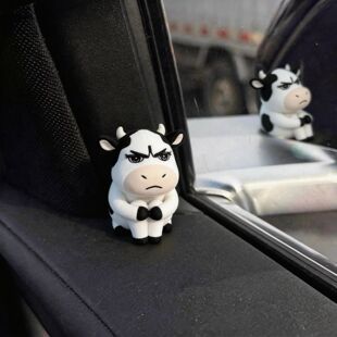 表情包礼物车载抽象 草地牛玩具可爱丑萌牛公仔抽象手办摆件新款