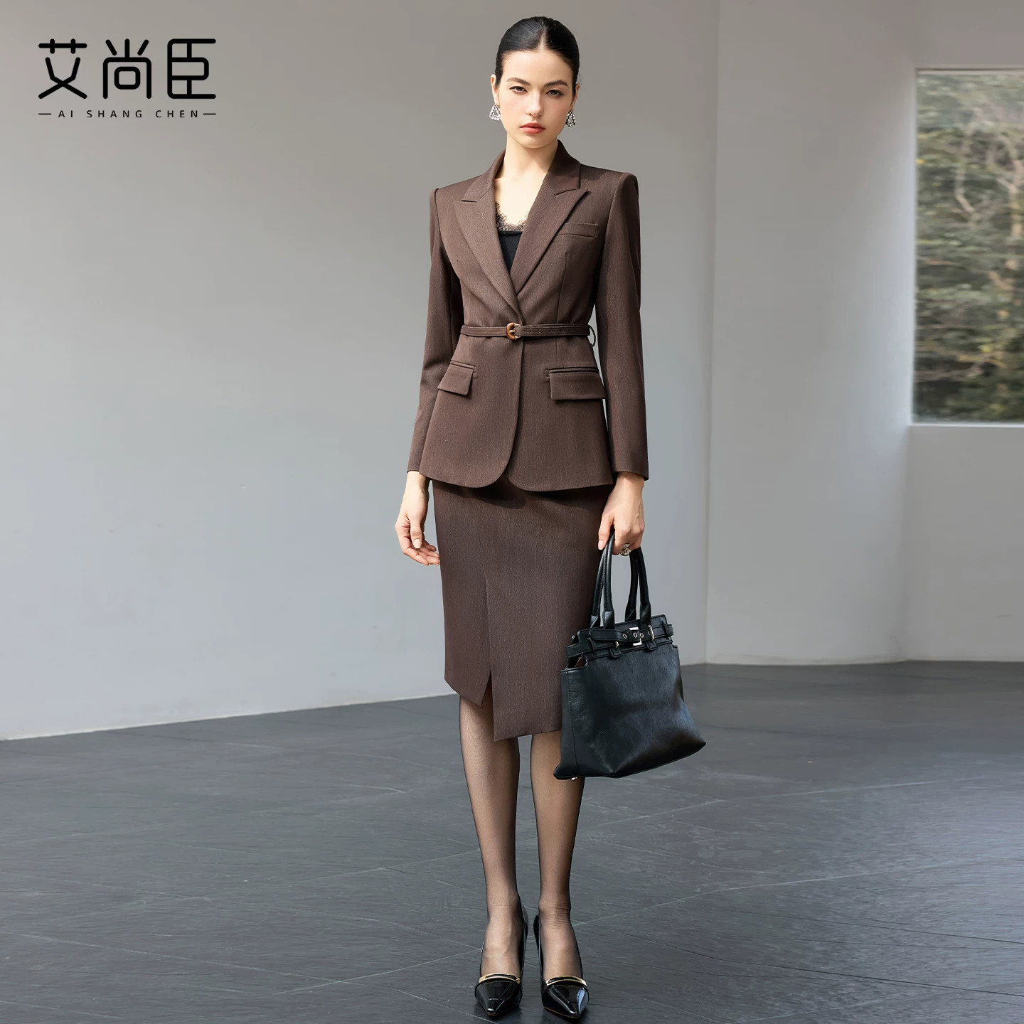 艾尚臣棕色西装套装气质职业女士