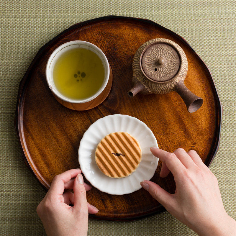 日本直邮京果子处鼓月日式煎饼奶油夹心饼干洋菓子零食礼盒16枚入