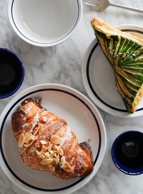 爱陶乐官方[Er-go!大方系列]Modern Diner蓝边盘碟餐具Loveramics