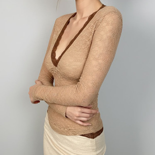 Patchwork Low 纯色蕾丝低胸V领T恤 Long Lace Neck Tee Solid