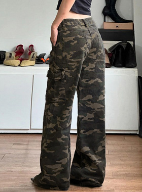 2026秋冬做旧迷彩街头辣妹工装裤 Distressed Camo Cargo Pants