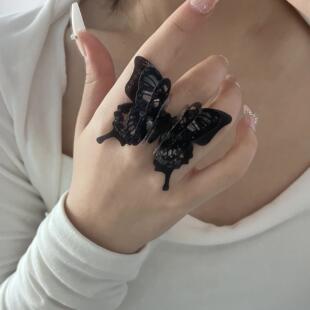 暗黑风黑色夸张立体大蝴蝶戒指女ins潮酷个性开口食指指环配饰