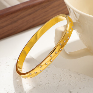 欧美INS风轻奢星星白钻卡扣手环手镯时尚镀18K金钛钢手镯高级感女
