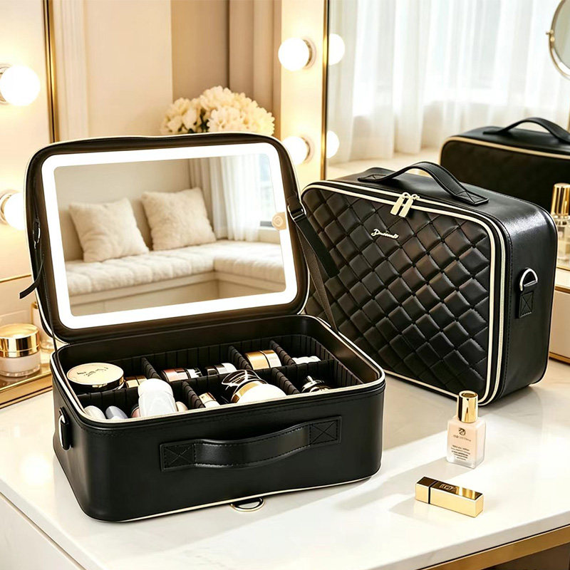 2026新款带灯化妆包大容量跟妆箱LED补光便携旅行化妆品收纳盒