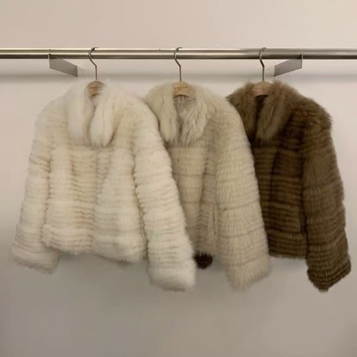 爱情的模漾  韩国代购 PD136（underkey）名媛狐狸毛外套