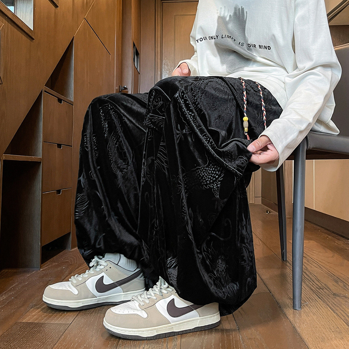 新中式J风金丝绒龙纹垂感折褶小众设计阔腿裤男K258-P78控98,男装休闲裤,电商A005-1