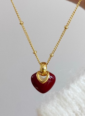浪漫热烈红滴釉爱心项链立体饱满爱心造型项链红釉璀璨闪耀项链