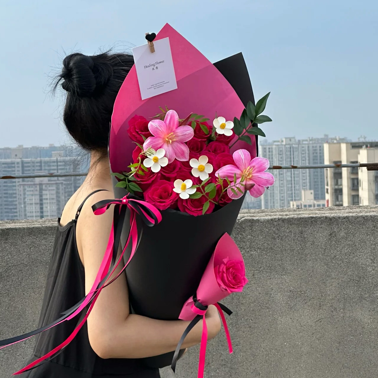 香港冰淇淋花束鲜花同城配送情人节花束速递花店上门送妈妈送老婆