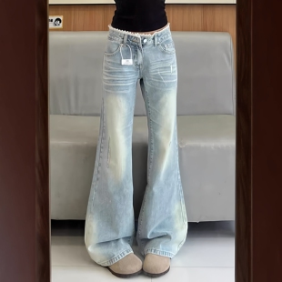 夏季设计感2026新款不贴腿微喇叭牛仔裤女款小个子显瘦阔腿裤子