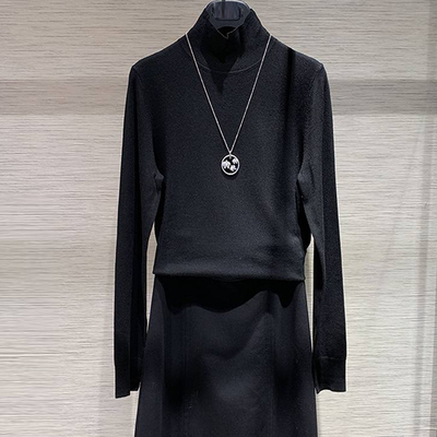 白领哥弟新半高领毛衣针织羊毛衫