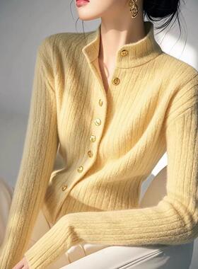 正品哥家新2025秋冬半高领小香风黄色羊毛针织开衫单排扣毛衣女