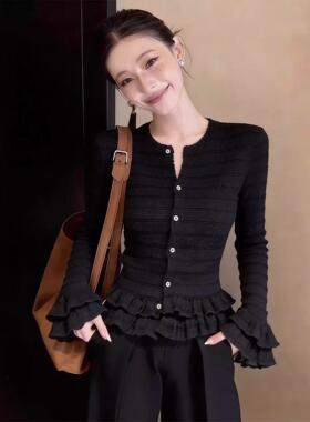 正品哥家新2026春秋季设计感木耳边羊毛针织衫收腰显瘦黑色上衣