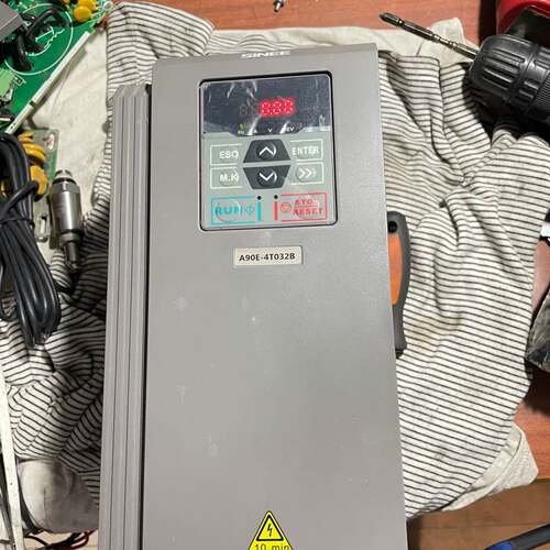 可维修空压机变频器A90E-4T032B，变频器1议价