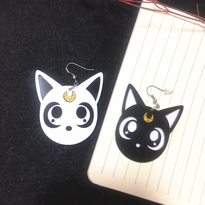 P美少女战士月亮猫黑白撞色耳环钉针钩